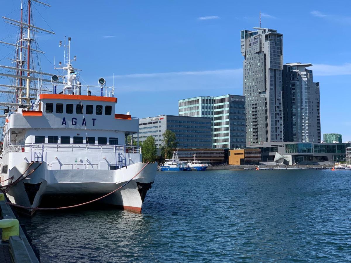 Goodhome - Sea Towers Apartment Gdynia Exteriör bild